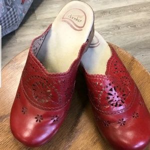 Dansko Red Leather Clogs Sz 37